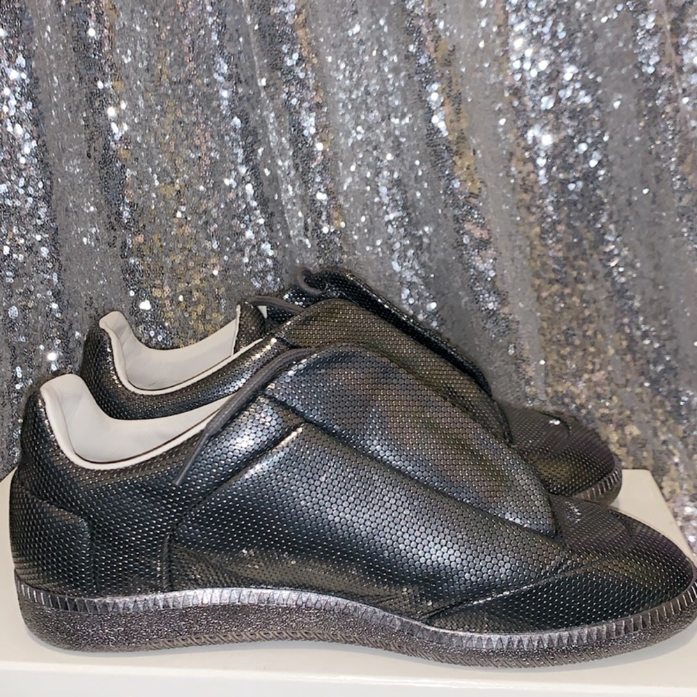 AUTHENTIC MAISON MARTIN MARGIELA WOMENS SNEAKERS